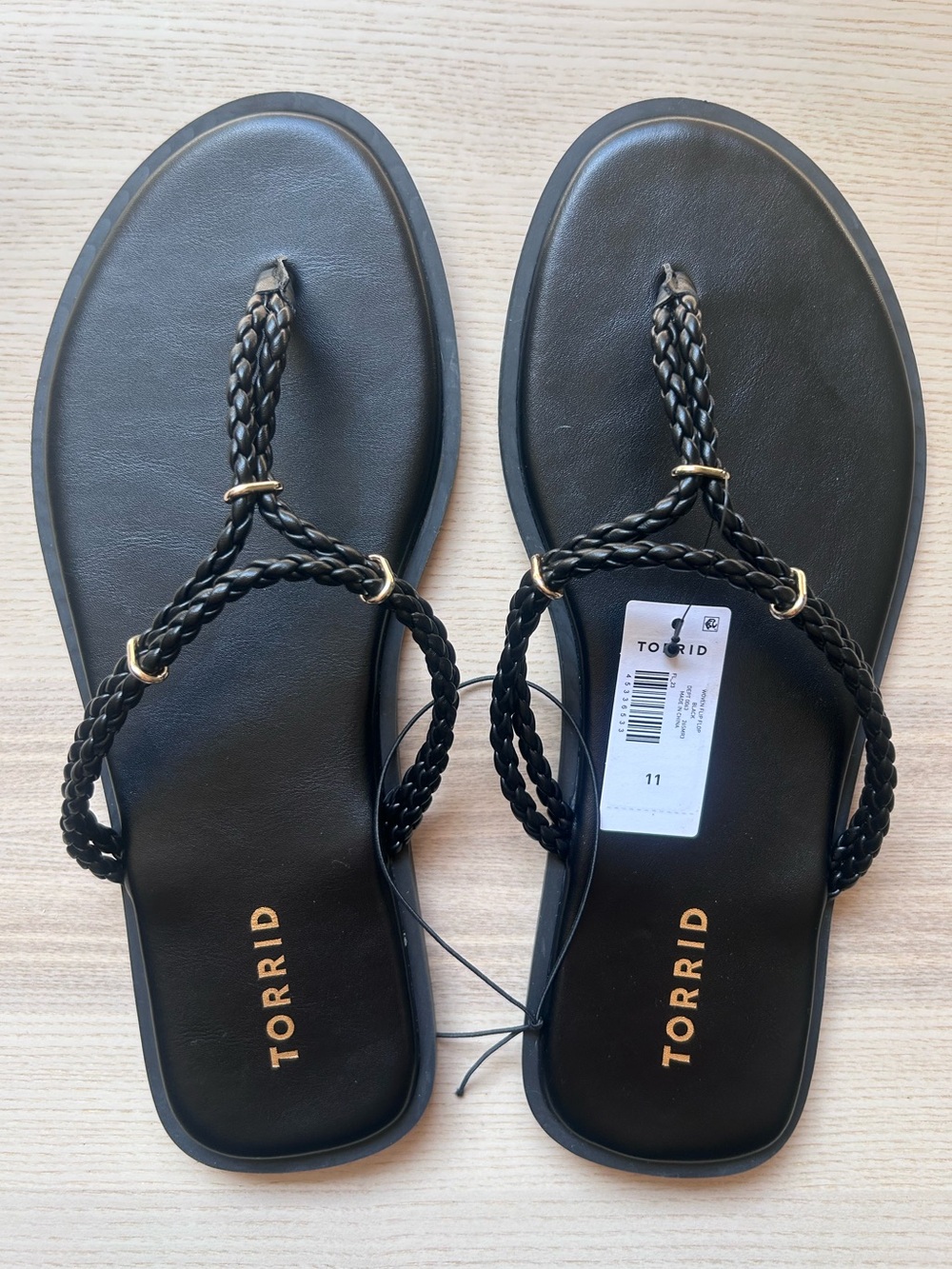 Torrid NWT Black Woven Flip Flop Sandals Minimalist Casual Summer New Size 11